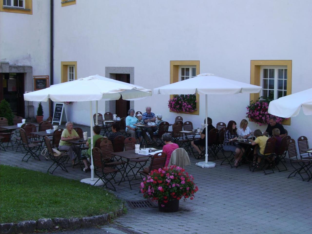 Готель Tagungshaus Im Kloster Neresheim Екстер'єр фото